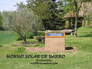 HORNO SOLAR DE BARRO. Oriol Balliu