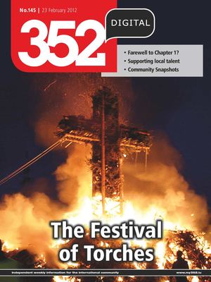 352LuxMag #145