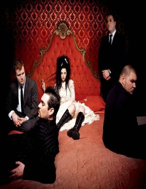 HISTORIA DE EVANESCENCE