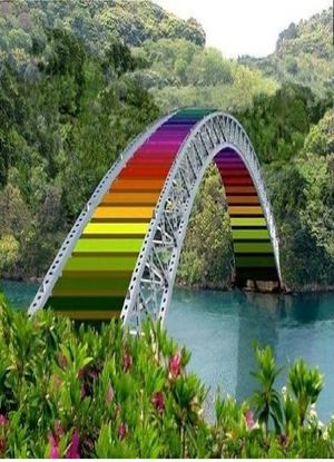 el puente pintado de arcoiris