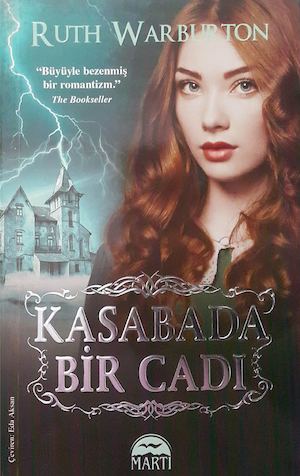 Ruth Warburton Kasabada Bir Cadı