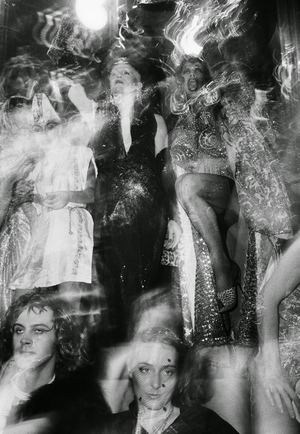 Изучение стиля, эстетики и образов вечеринок в кинематографе и истории XX-XXI века