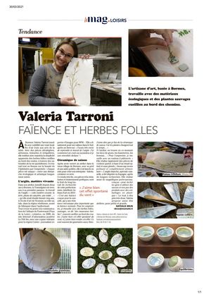 Valeria Tarroni Faïence et herbes folles
