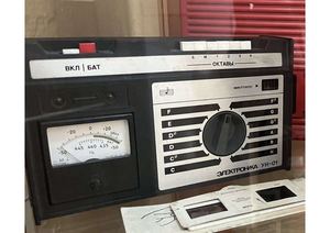 Устройство для настройки музыкальных инструментов