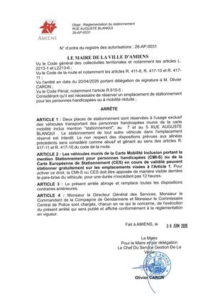 26 Ap 0031 Réglementation De Stationnement Rue Auguste Blanqui Au N°5 Et 7 Place De Stationnement Réservées Pour Pmr