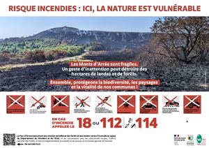 Panneau de sensibilisation incendie dans les Monts d'Arrée à disposition des mairies